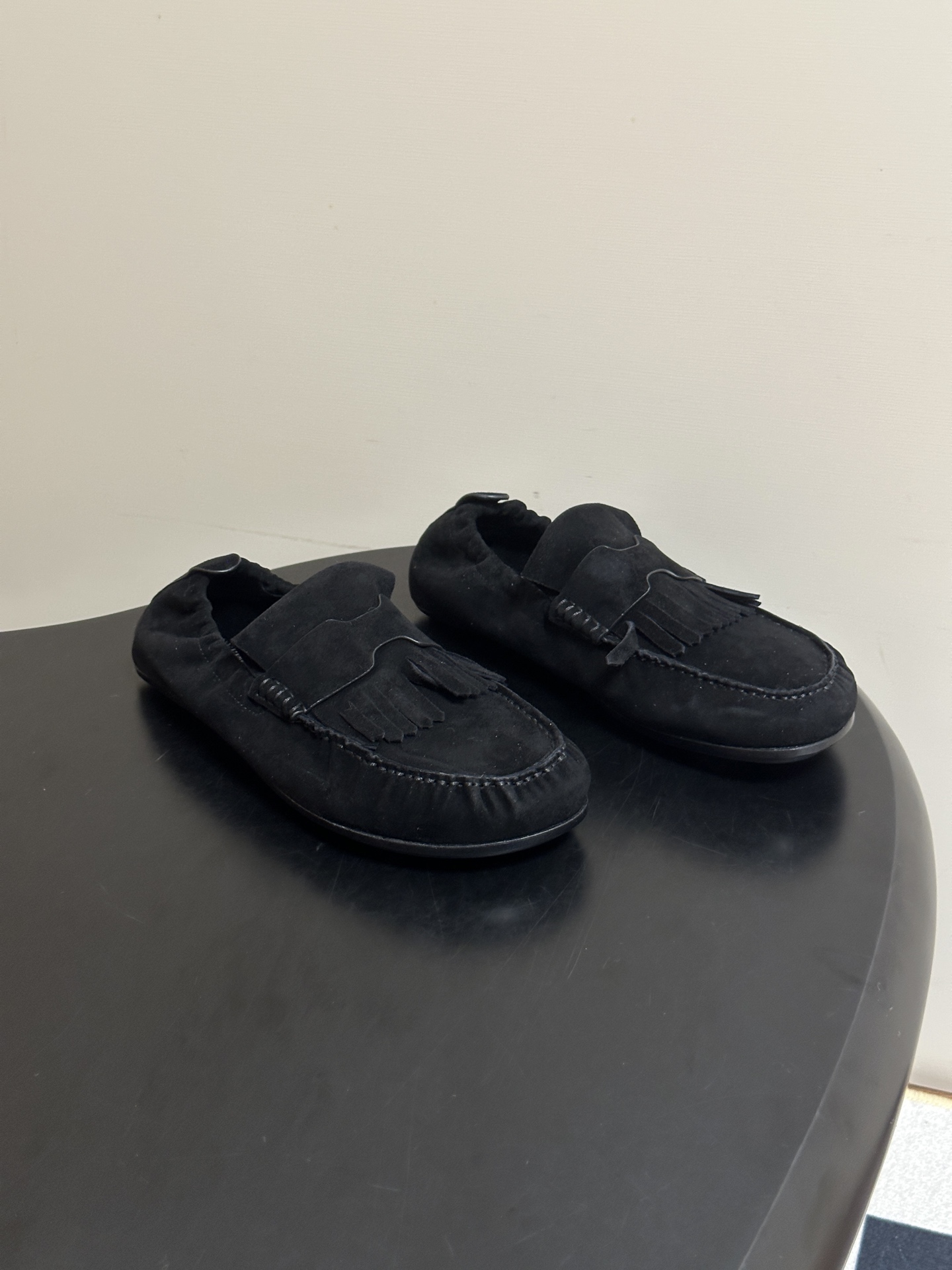 顶级品质 Hermes 爱马仕🐎H家 26s 早秋新款Nod乐福鞋系列麂皮绒面圆头复古老钱风乐福鞋流苏勃肯风平底休闲鞋 