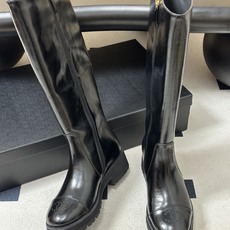 2026 秋冬新款 Chanel 26小香 经典双C骑士靴厚底一脚蹬直筒长靴复古牛油皮侧拉链长靴 套筒骑士靴绝对是帅气百 2026 秋冬新款 Chanel 26小香 经典双C骑士靴厚底一脚蹬直筒长靴复古牛油皮侧拉链长靴 套筒骑士靴绝对是帅气百