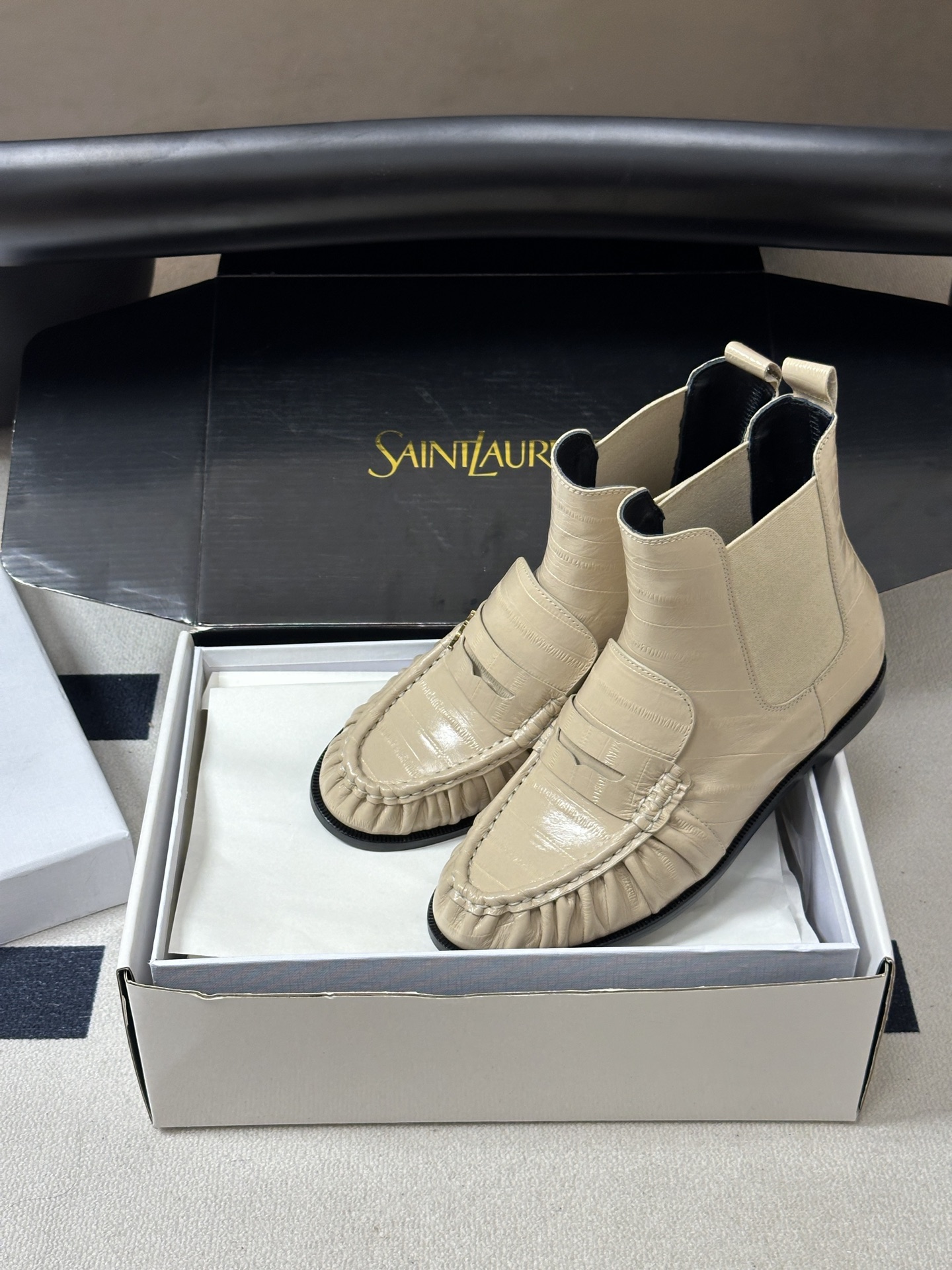 Saint Laurent 圣罗兰fw26 new arrival~ YSL LE LOAFER 短靴系列 26Fw春 Saint Laurent 圣罗兰fw26 new arrival~ YSL LE LOAFER 短靴系列 26Fw春