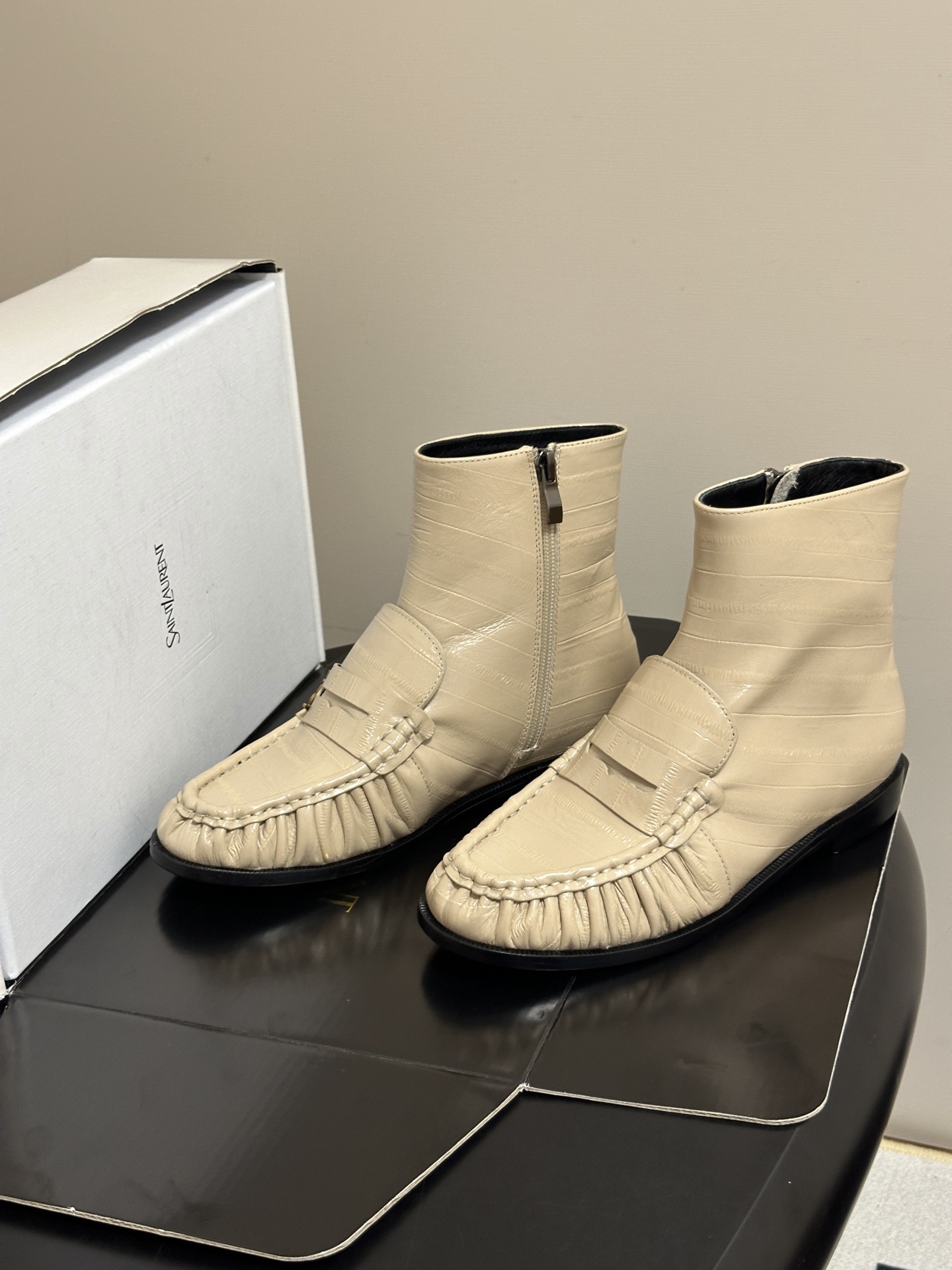 Saint Laurent 圣罗兰fw26 new arrival～  YSL LE LOAFER 短靴系列 26Fw春
