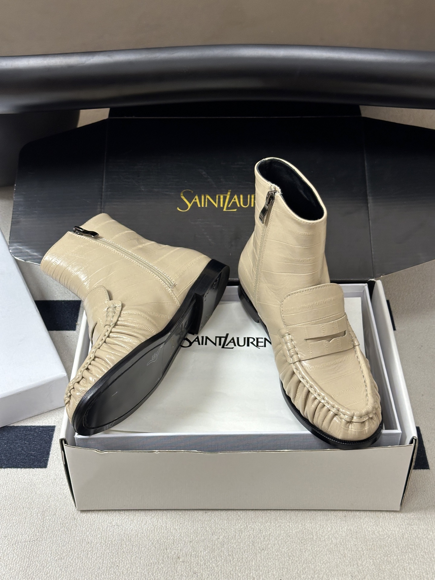 Saint Laurent 圣罗兰fw26 new arrival～  YSL LE LOAFER 短靴系列 26Fw春
