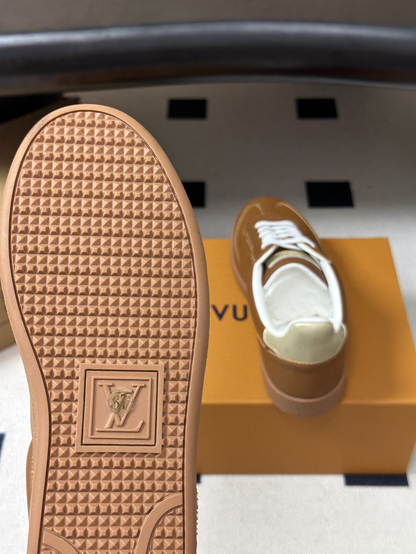 2026春夏新款 LOUIS VUITTON 路易威登 LV FRONTROW运动鞋系列厚底休闲运动鞋 本款Frontr 2026春夏新款 LOUIS VUITTON 路易威登 LV FRONTROW运动鞋系列厚底休闲运动鞋 本款Frontr
