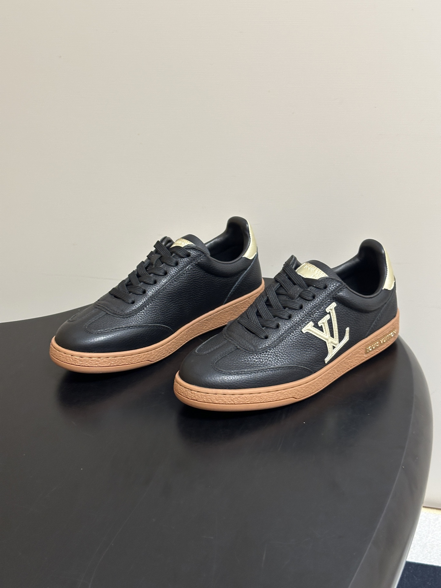 2026春夏新款 LOUIS VUITTON 路易威登 LV FRONTROW运动鞋系列厚底休闲运动鞋 本款Frontr 2026春夏新款 LOUIS VUITTON 路易威登 LV FRONTROW运动鞋系列厚底休闲运动鞋 本款Frontr