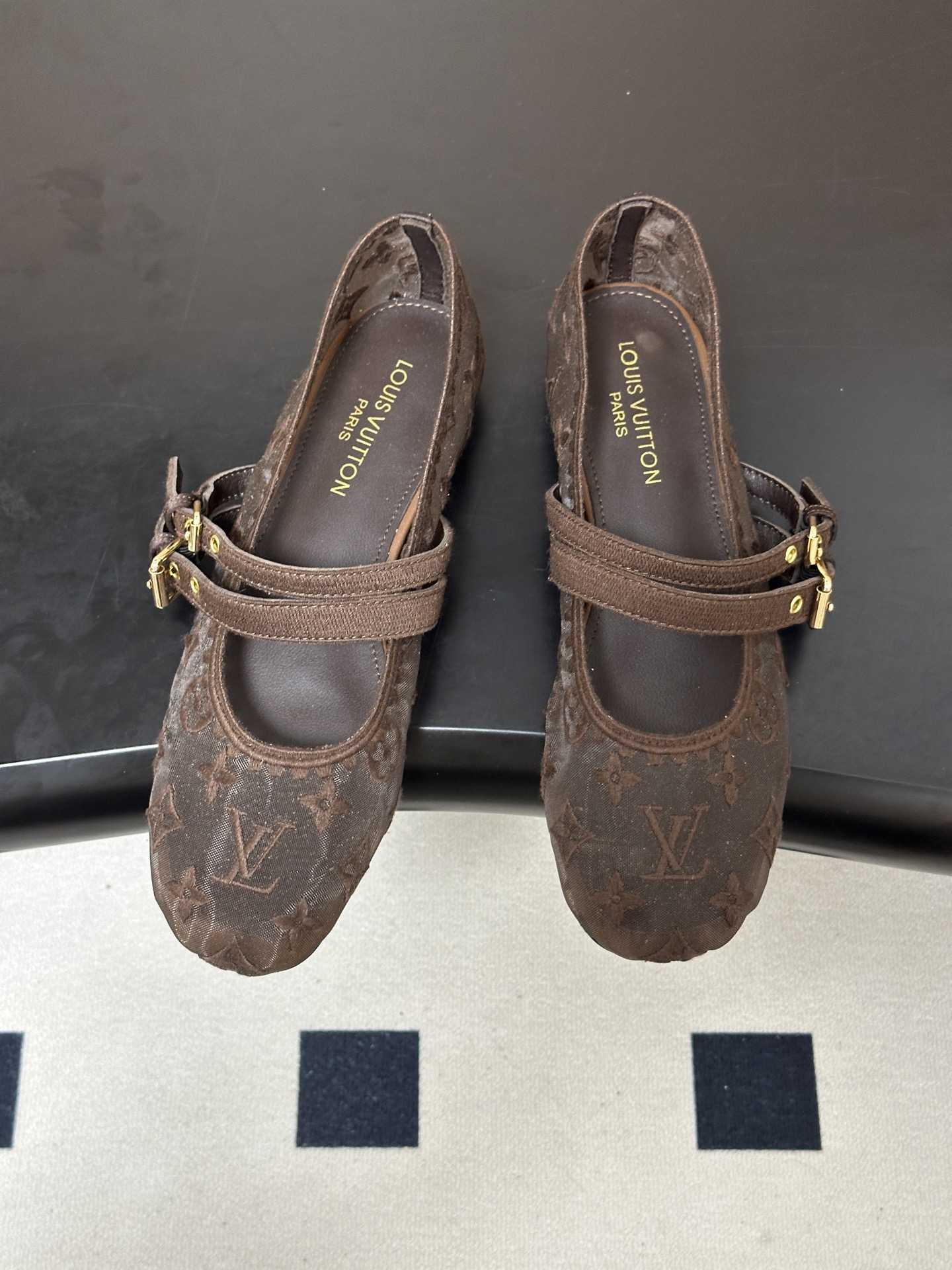 26Ss 早秋新款Louis Vuitton LV BELLA 芭蕾鞋经典字母刺绣网纱玛丽珍鞋搭扣平底单鞋 本款Bell