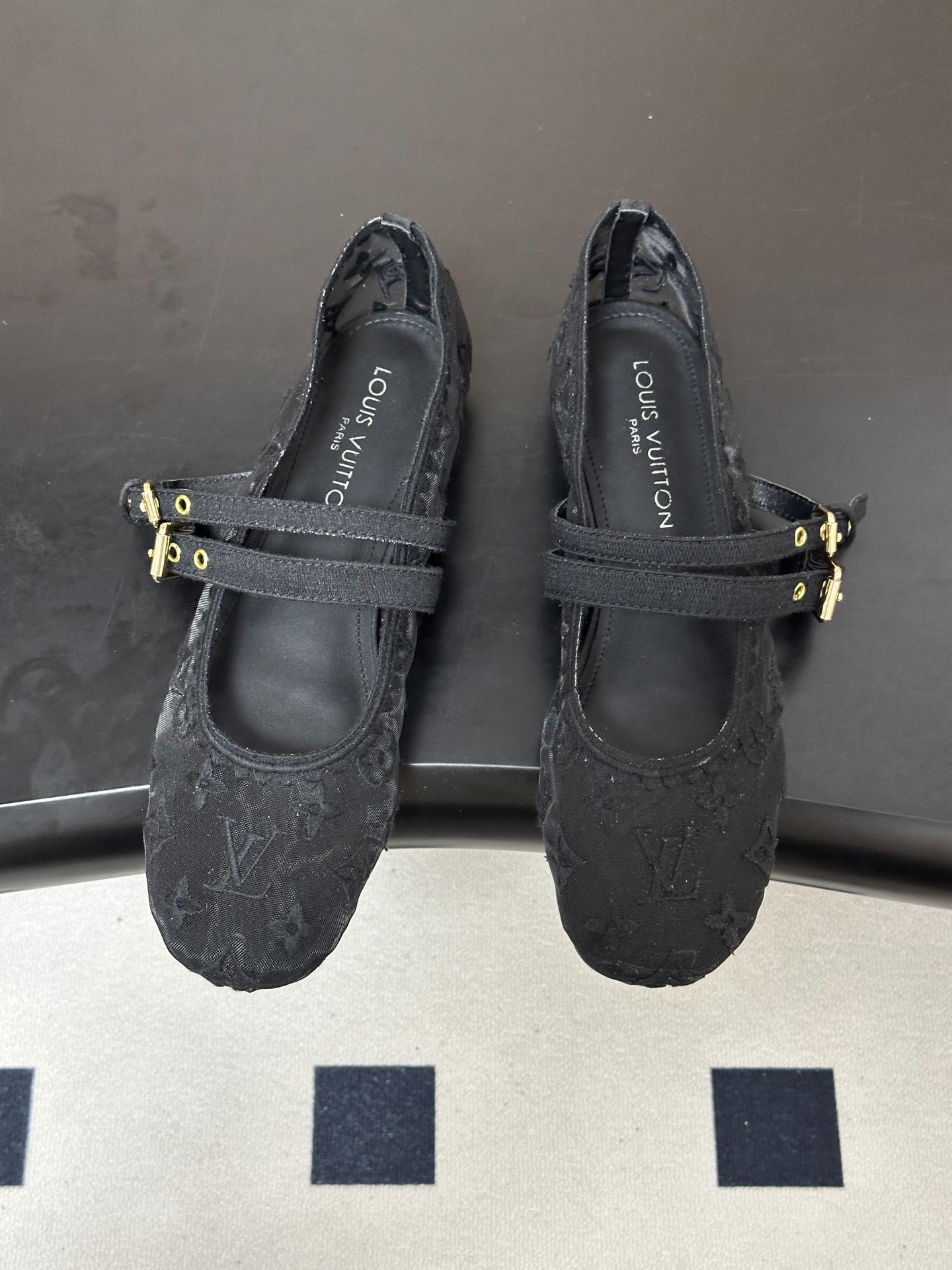 26Ss 早秋新款Louis Vuitton LV BELLA 芭蕾鞋经典字母刺绣网纱玛丽珍鞋搭扣平底单鞋 本款Bell