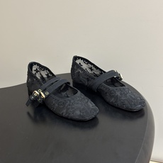 26Ss 早秋新款Louis Vuitton LV BELLA 芭蕾鞋经典字母刺绣网纱玛丽珍鞋搭扣平底单鞋 本款Bell 26Ss 早秋新款Louis Vuitton LV BELLA 芭蕾鞋经典字母刺绣网纱玛丽珍鞋搭扣平底单鞋 本款Bell