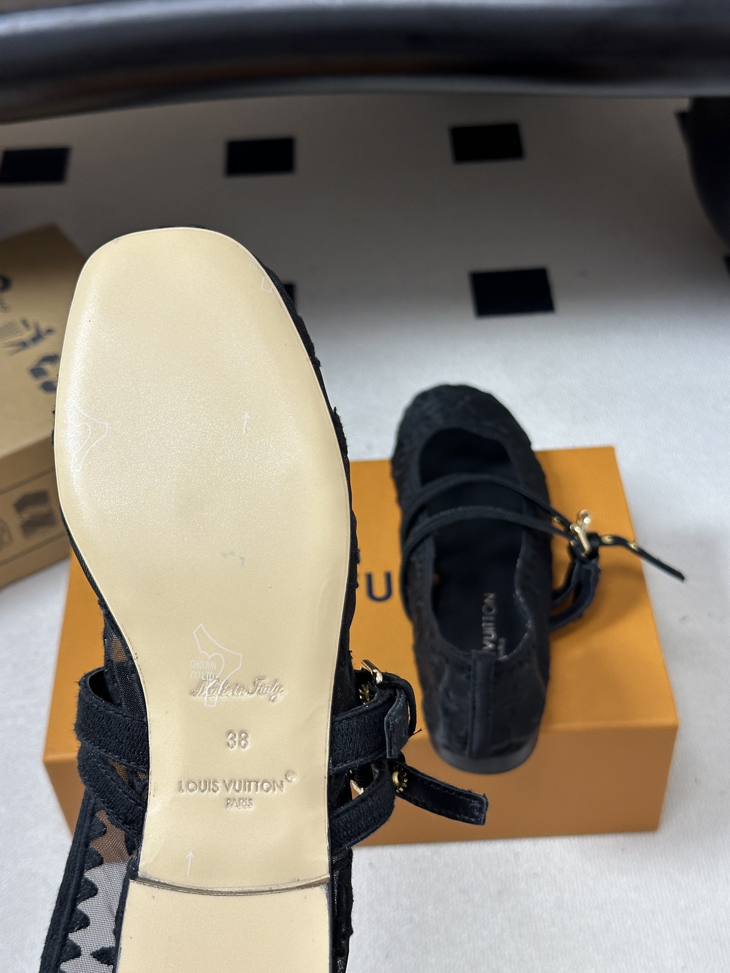 26Ss 早秋新款Louis Vuitton LV BELLA 芭蕾鞋经典字母刺绣网纱玛丽珍鞋搭扣平底单鞋 本款Bell