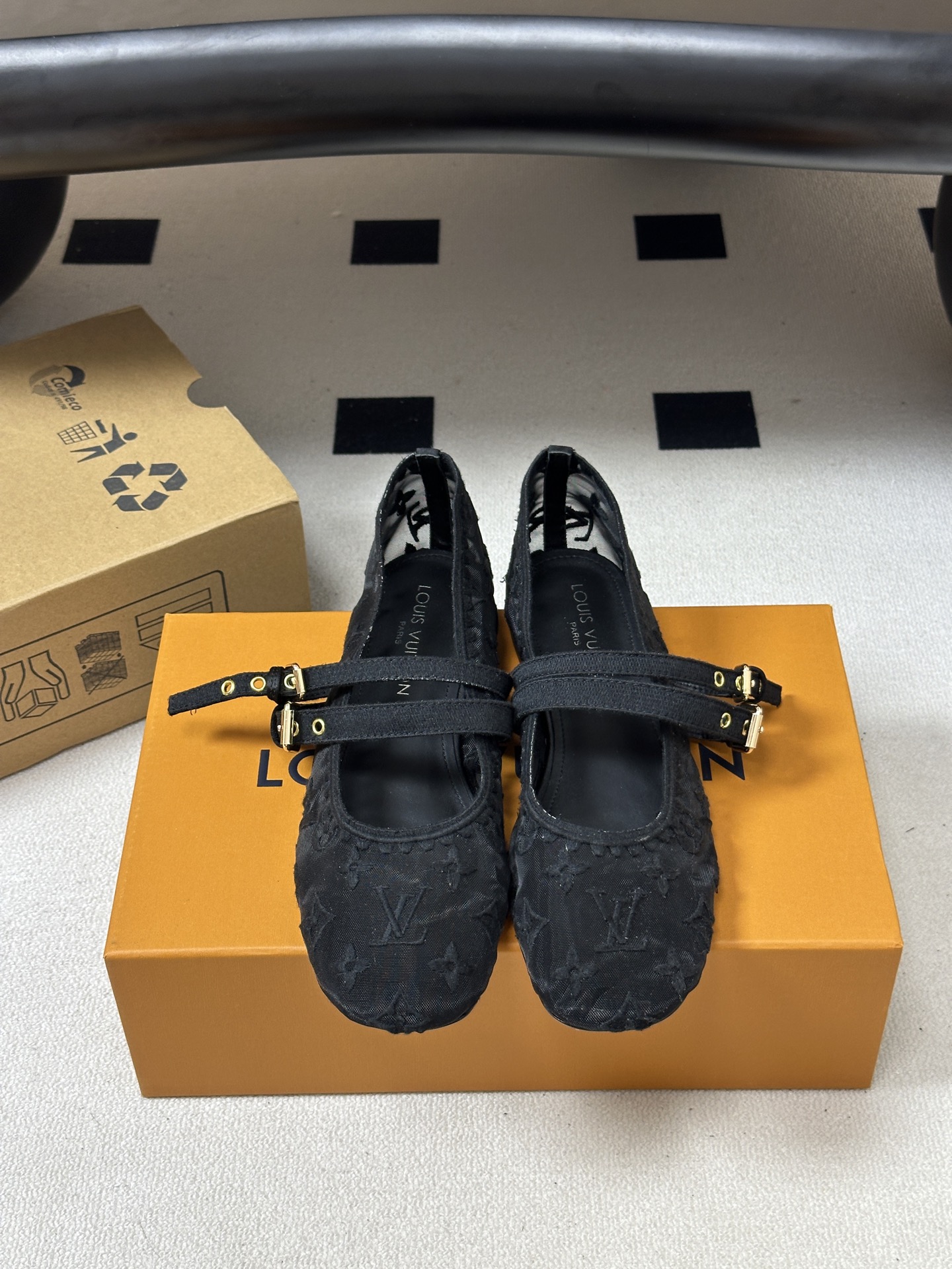 26Ss 早秋新款Louis Vuitton LV BELLA 芭蕾鞋经典字母刺绣网纱玛丽珍鞋搭扣平底单鞋 本款Bell
