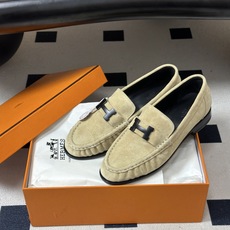 顶级品质 Hermes 爱马仕🐎 H家 2026 早秋新款Nova 褶皱乐福鞋经典H字母金属扣乐福鞋一脚蹬单鞋 小牛皮 顶级品质 Hermes 爱马仕🐎 H家 2026 早秋新款Nova 褶皱乐福鞋经典H字母金属扣乐福鞋一脚蹬单鞋 小牛皮