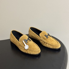 顶级品质 Hermes 爱马仕🐎 H家 2026 早秋新款Nova 褶皱乐福鞋经典H字母金属扣乐福鞋一脚蹬单鞋 小牛皮 顶级品质 Hermes 爱马仕🐎 H家 2026 早秋新款Nova 褶皱乐福鞋经典H字母金属扣乐福鞋一脚蹬单鞋 小牛皮