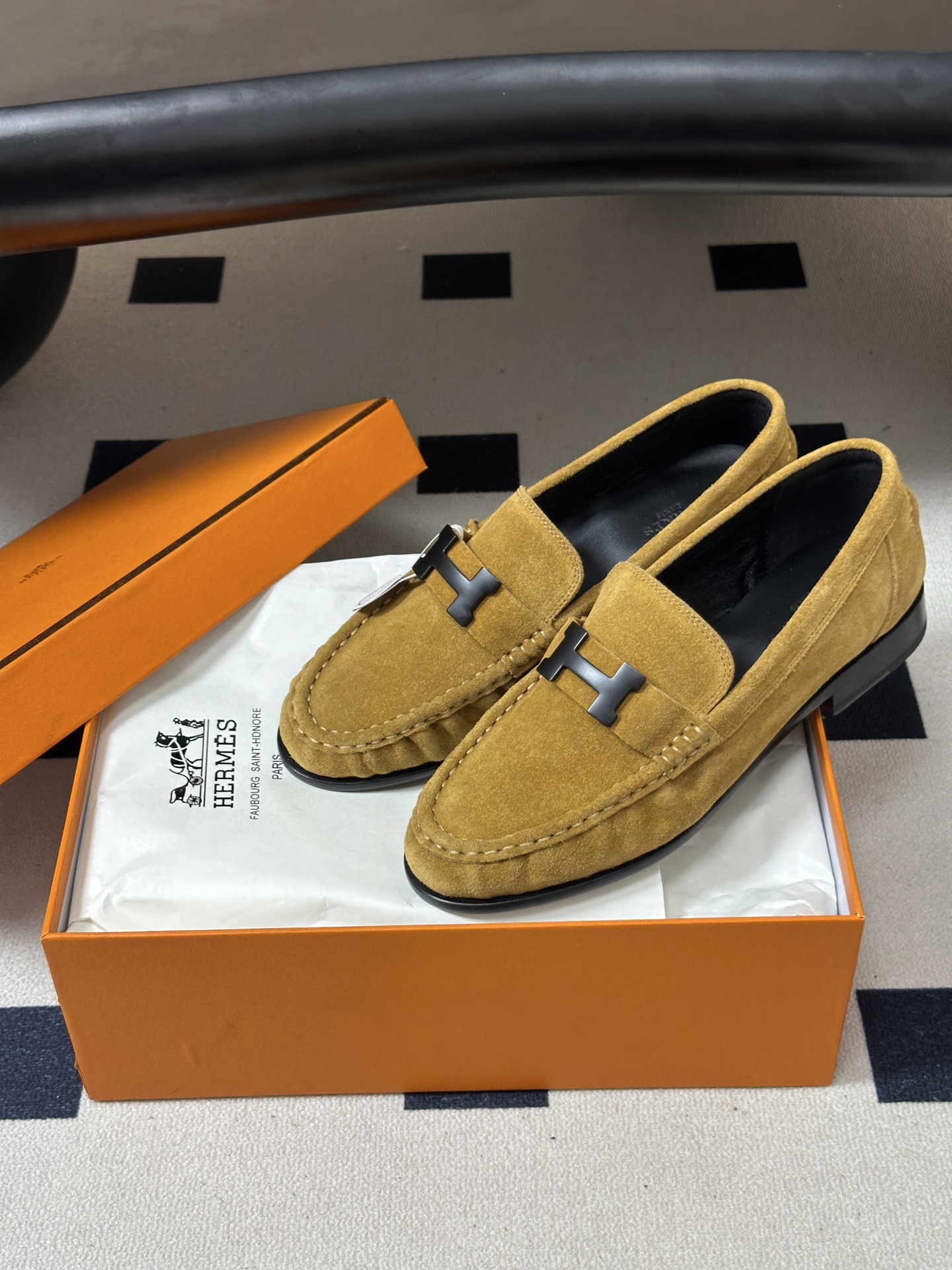 顶级品质 Hermes 爱马仕🐎 H家 2026 早秋新款Nova 褶皱乐福鞋经典H字母金属扣乐福鞋一脚蹬单鞋 小牛皮 顶级品质 Hermes 爱马仕🐎 H家 2026 早秋新款Nova 褶皱乐福鞋经典H字母金属扣乐福鞋一脚蹬单鞋 小牛皮
