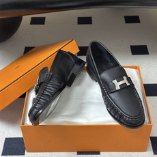 顶级品质 Hermes 爱马仕🐎 H家 2026 早秋新款Nova 褶皱乐福鞋经典H字母金属扣乐福鞋一脚蹬单鞋 小牛皮 顶级品质 Hermes 爱马仕🐎 H家 2026 早秋新款Nova 褶皱乐福鞋经典H字母金属扣乐福鞋一脚蹬单鞋 小牛皮