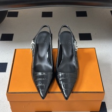 Hermes 爱马仕🐎 H家 Lover鳄鱼纹皮系列尖头侧Kelly扣高跟凉鞋 小猫跟后空凉鞋矮跟露跟凉鞋 鳄鱼纹牛皮革 Hermes 爱马仕🐎 H家 Lover鳄鱼纹皮系列尖头侧Kelly扣高跟凉鞋 小猫跟后空凉鞋矮跟露跟凉鞋 鳄鱼纹牛皮革