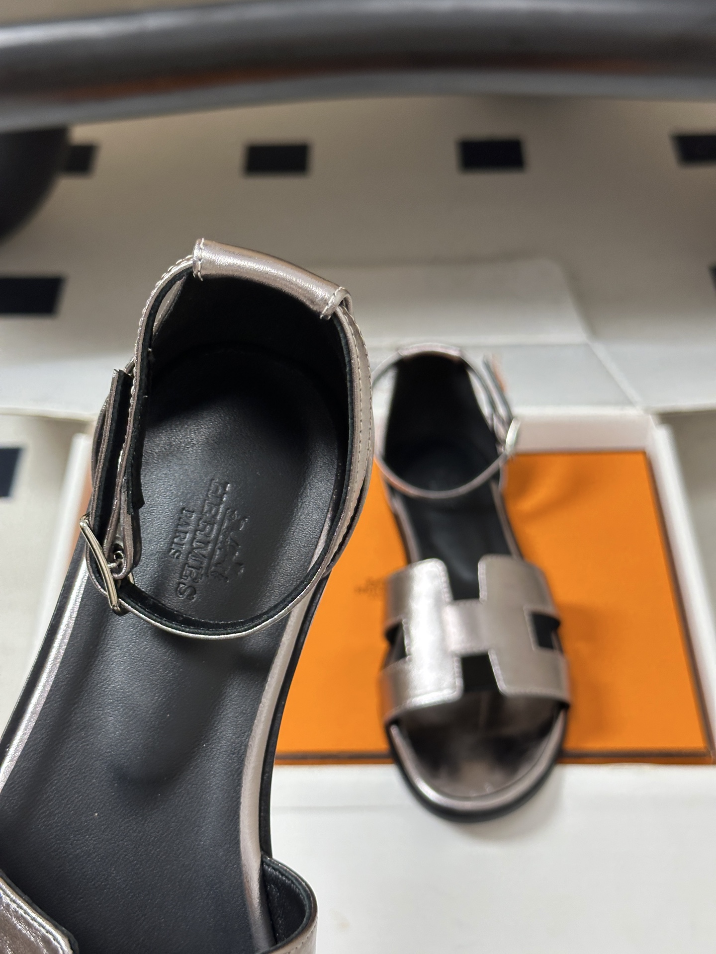 顶级品质（配高档飞机盒✈️） Hermes 爱马仕🐎 Santorini凉鞋系列 H家万年经典款 平底凉鞋H鞋面中空凉鞋