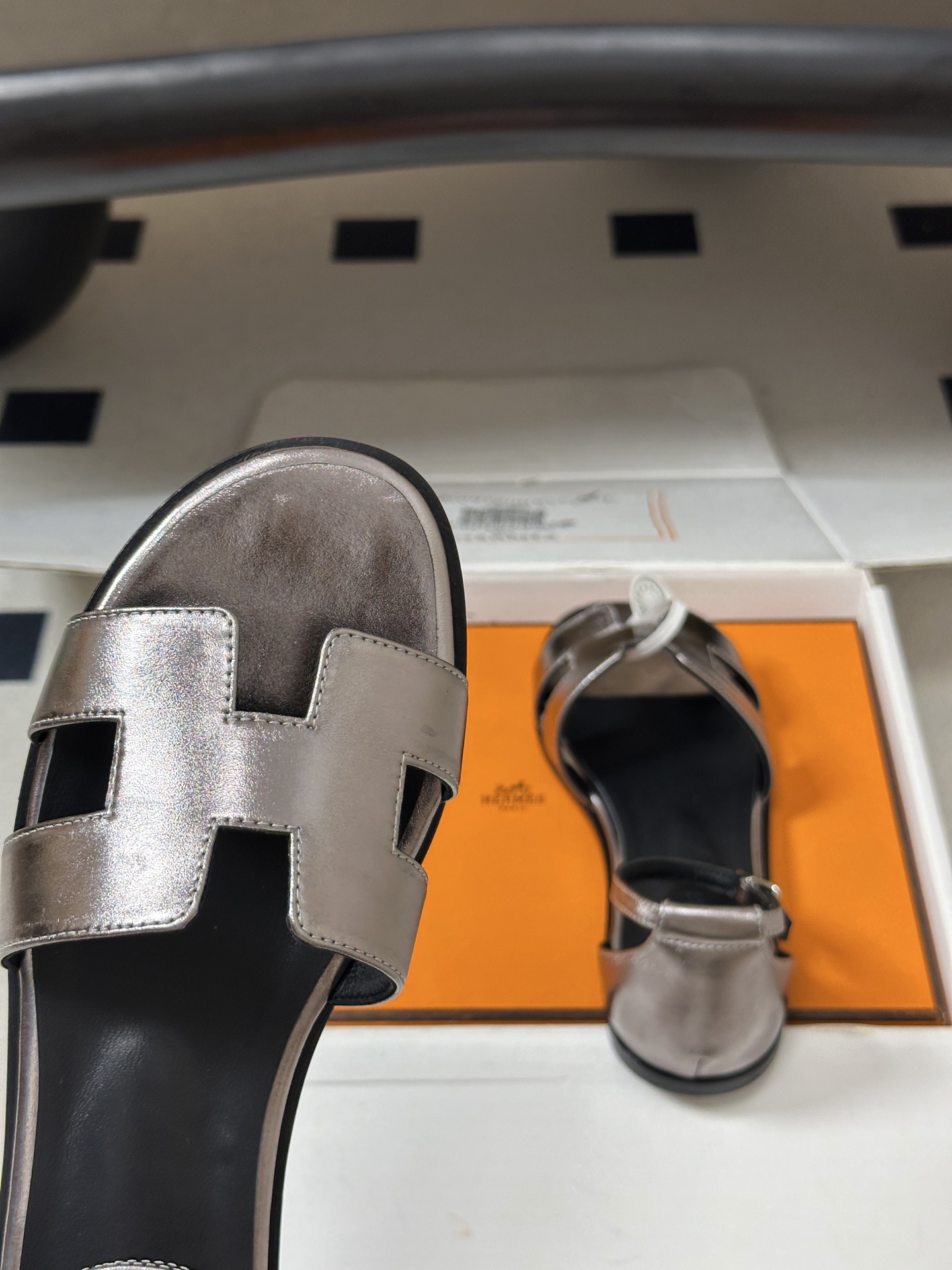顶级品质（配高档飞机盒✈️） Hermes 爱马仕🐎 Santorini凉鞋系列 H家万年经典款 平底凉鞋H鞋面中空凉鞋