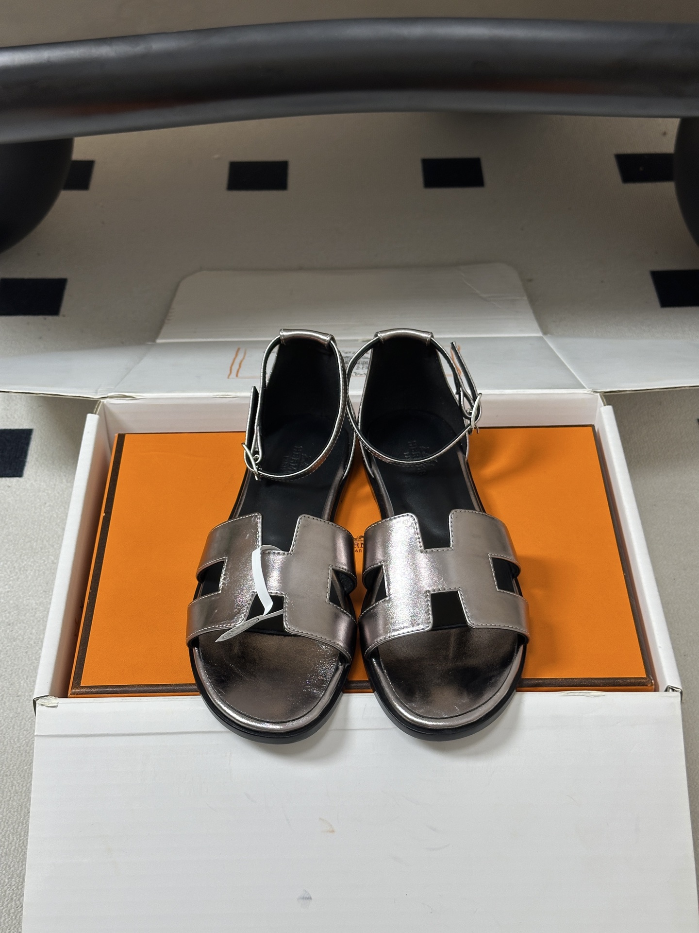 顶级品质（配高档飞机盒✈️） Hermes 爱马仕🐎 Santorini凉鞋系列 H家万年经典款 平底凉鞋H鞋面中空凉鞋