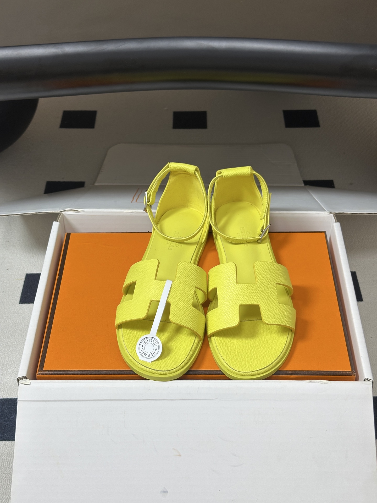 顶级品质（配高档飞机盒✈️） Hermes 爱马仕🐎 Santorini凉鞋系列 H家万年经典款 平底凉鞋H鞋面中空凉鞋