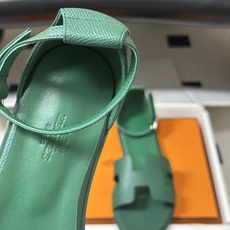 顶级品质(配高档飞机盒✈️) Hermes 爱马仕🐎 Santorini凉鞋系列 H家万年经典款 平底凉鞋H鞋面中空凉鞋 顶级品质(配高档飞机盒✈️) Hermes 爱马仕🐎 Santorini凉鞋系列 H家万年经典款 平底凉鞋H鞋面中空凉鞋