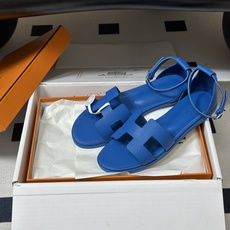 顶级品质(配高档飞机盒✈️) Hermes 爱马仕🐎 Santorini凉鞋系列 H家万年经典款 平底凉鞋H鞋面中空凉鞋 顶级品质(配高档飞机盒✈️) Hermes 爱马仕🐎 Santorini凉鞋系列 H家万年经典款 平底凉鞋H鞋面中空凉鞋