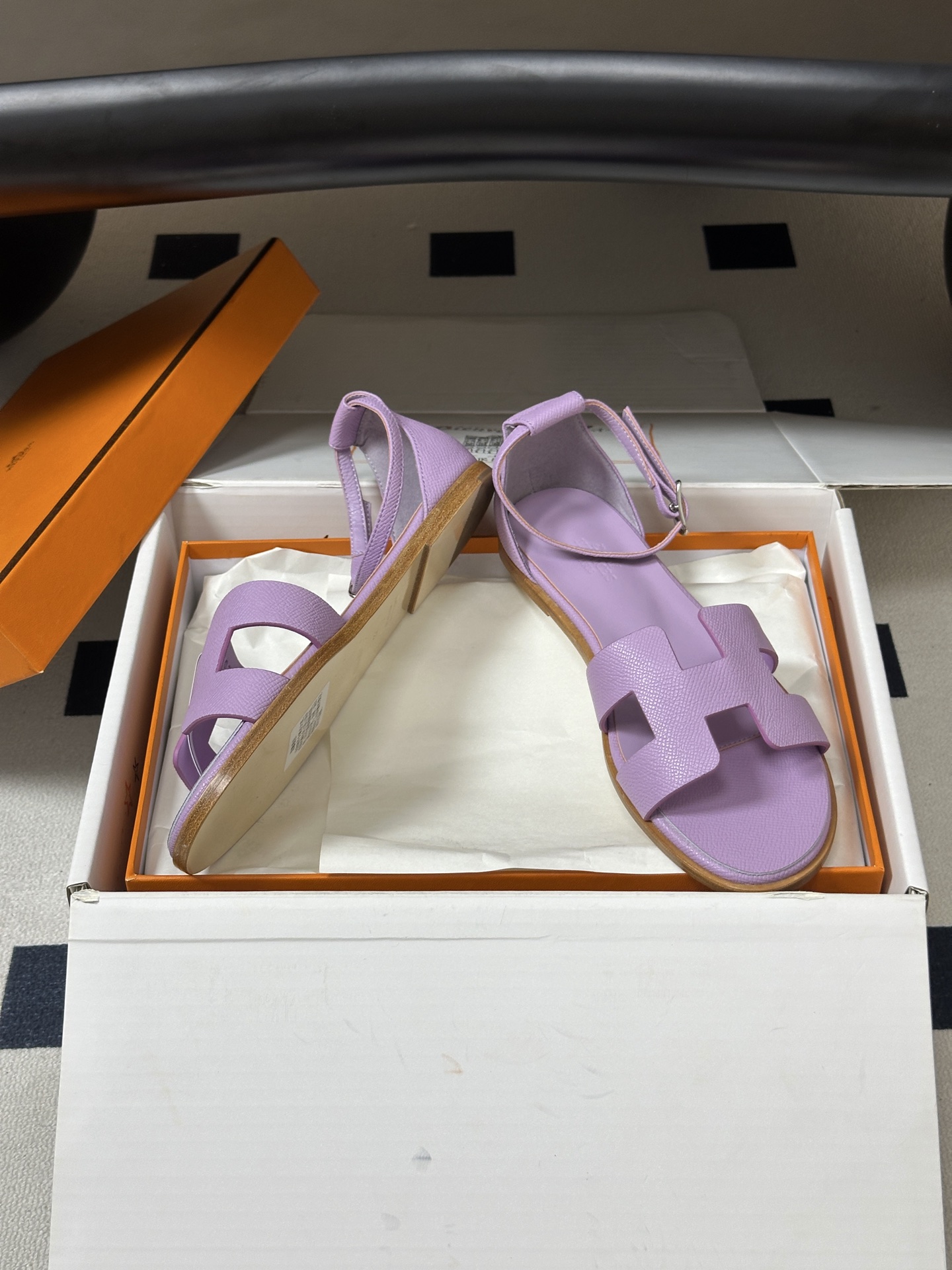 顶级品质(配高档飞机盒✈️) Hermes 爱马仕🐎 Santorini凉鞋系列 H家万年经典款 平底凉鞋H鞋面中空凉鞋 顶级品质(配高档飞机盒✈️) Hermes 爱马仕🐎 Santorini凉鞋系列 H家万年经典款 平底凉鞋H鞋面中空凉鞋