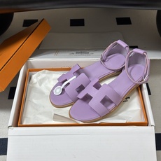 顶级品质(配高档飞机盒✈️) Hermes 爱马仕🐎 Santorini凉鞋系列 H家万年经典款 平底凉鞋H鞋面中空凉鞋 顶级品质(配高档飞机盒✈️) Hermes 爱马仕🐎 Santorini凉鞋系列 H家万年经典款 平底凉鞋H鞋面中空凉鞋