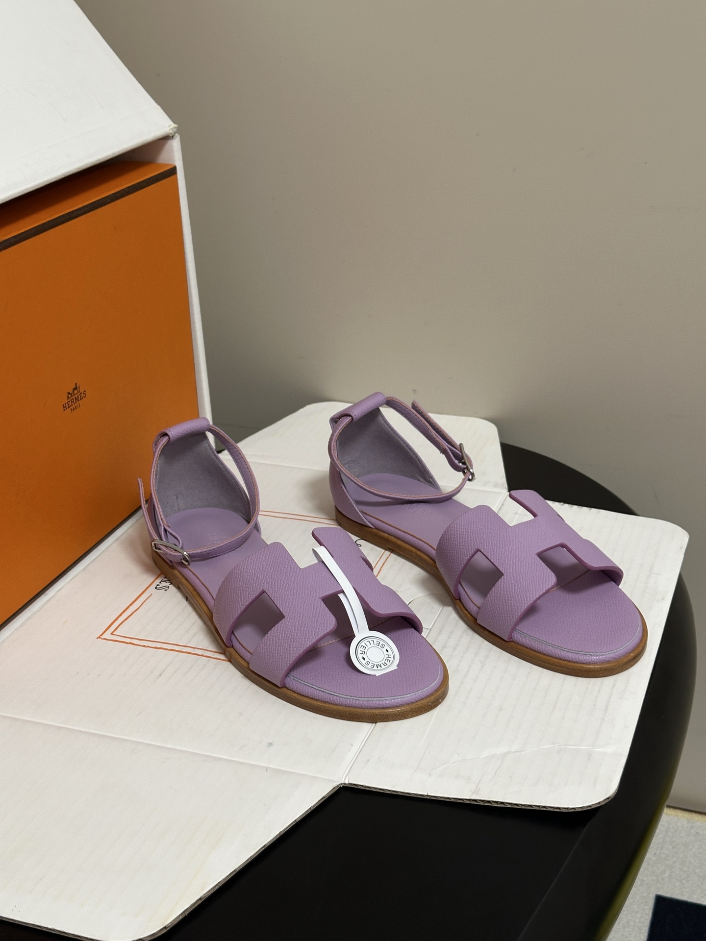 顶级品质（配高档飞机盒✈️） Hermes 爱马仕🐎 Santorini凉鞋系列 H家万年经典款 平底凉鞋H鞋面中空凉鞋