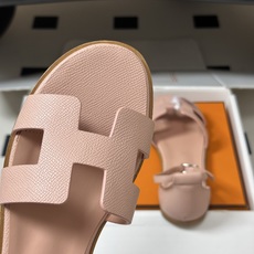 顶级品质(配高档飞机盒✈️) Hermes 爱马仕🐎 Santorini凉鞋系列 H家万年经典款 平底凉鞋H鞋面中空凉鞋 顶级品质(配高档飞机盒✈️) Hermes 爱马仕🐎 Santorini凉鞋系列 H家万年经典款 平底凉鞋H鞋面中空凉鞋