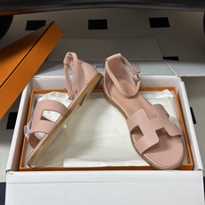 顶级品质(配高档飞机盒✈️) Hermes 爱马仕🐎 Santorini凉鞋系列 H家万年经典款 平底凉鞋H鞋面中空凉鞋 顶级品质(配高档飞机盒✈️) Hermes 爱马仕🐎 Santorini凉鞋系列 H家万年经典款 平底凉鞋H鞋面中空凉鞋