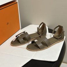 顶级品质(配高档飞机盒✈️) Hermes 爱马仕🐎 Santorini凉鞋系列 H家万年经典款 平底凉鞋H鞋面中空凉鞋 顶级品质(配高档飞机盒✈️) Hermes 爱马仕🐎 Santorini凉鞋系列 H家万年经典款 平底凉鞋H鞋面中空凉鞋