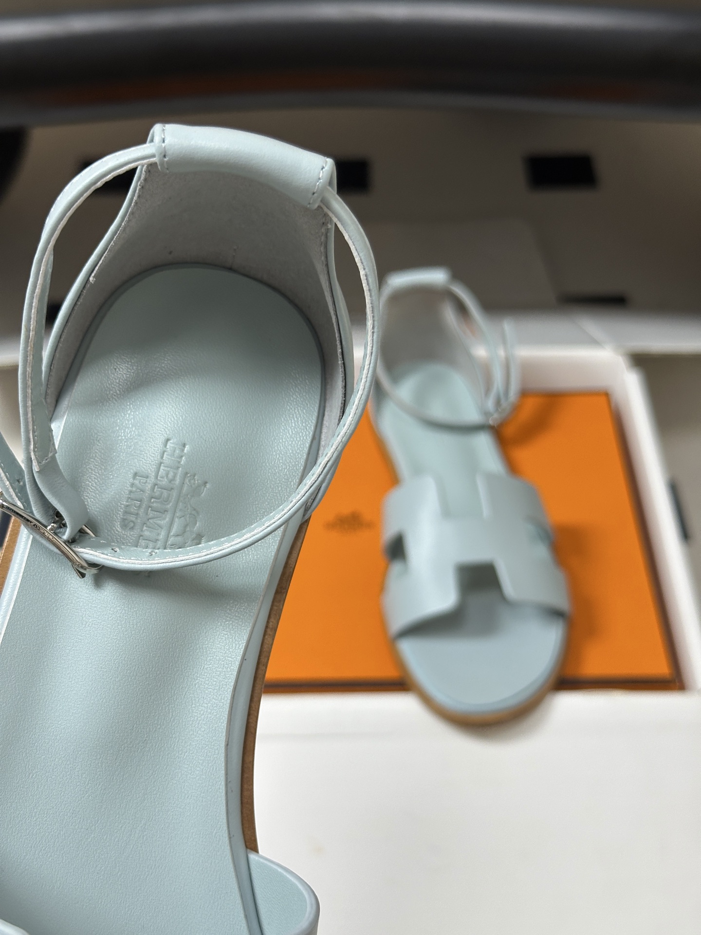 顶级品质（配高档飞机盒✈️） Hermes 爱马仕🐎 Santorini凉鞋系列 H家万年经典款 平底凉鞋H鞋面中空凉鞋
