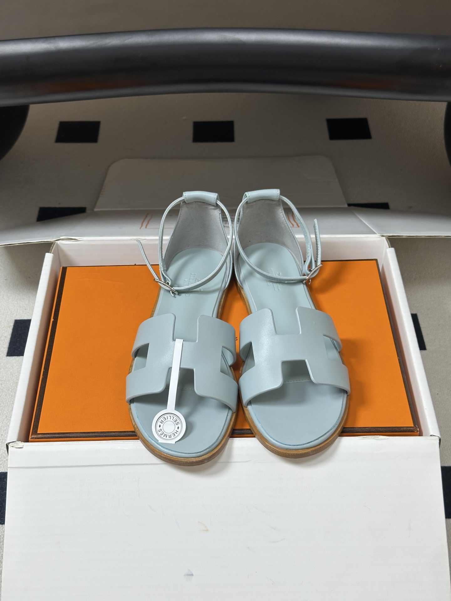 顶级品质（配高档飞机盒✈️） Hermes 爱马仕🐎 Santorini凉鞋系列 H家万年经典款 平底凉鞋H鞋面中空凉鞋
