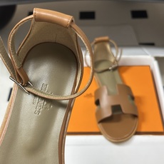 顶级品质(配高档飞机盒✈️) Hermes 爱马仕🐎 Santorini凉鞋系列 H家万年经典款 平底凉鞋H鞋面中空凉鞋 顶级品质(配高档飞机盒✈️) Hermes 爱马仕🐎 Santorini凉鞋系列 H家万年经典款 平底凉鞋H鞋面中空凉鞋