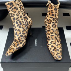 顶级品质 Saint Laurent fw26 new arrival~ YSL圣罗兰2026 秋冬新款侧拉链高跟及踝靴 顶级品质 Saint Laurent fw26 new arrival~ YSL圣罗兰2026 秋冬新款侧拉链高跟及踝靴