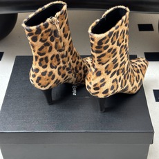 顶级品质 Saint Laurent fw26 new arrival~ YSL圣罗兰2026 秋冬新款侧拉链高跟及踝靴 顶级品质 Saint Laurent fw26 new arrival~ YSL圣罗兰2026 秋冬新款侧拉链高跟及踝靴