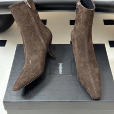 顶级品质 Saint Laurent fw26 new arrival~ YSL圣罗兰2026 秋冬新款侧拉链高跟及踝靴 顶级品质 Saint Laurent fw26 new arrival~ YSL圣罗兰2026 秋冬新款侧拉链高跟及踝靴