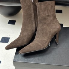 顶级品质 Saint Laurent fw26 new arrival~ YSL圣罗兰2026 秋冬新款侧拉链高跟及踝靴 顶级品质 Saint Laurent fw26 new arrival~ YSL圣罗兰2026 秋冬新款侧拉链高跟及踝靴