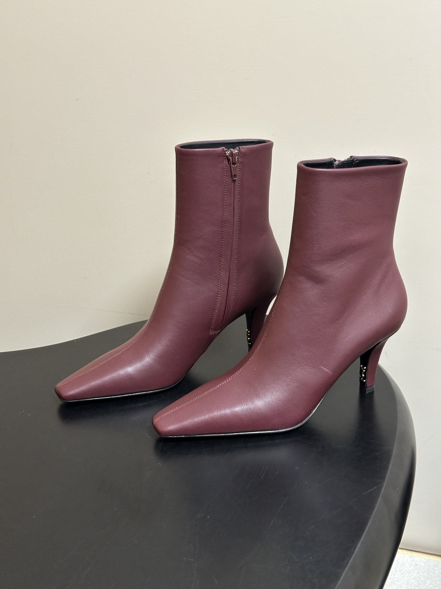 顶级品质 Saint Laurent fw26 new arrival～ YSL圣罗兰2026 秋冬新款侧拉链高跟及踝靴