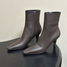 顶级品质 Saint Laurent fw26 new arrival~ YSL圣罗兰2026 秋冬新款侧拉链高跟及踝靴 顶级品质 Saint Laurent fw26 new arrival~ YSL圣罗兰2026 秋冬新款侧拉链高跟及踝靴