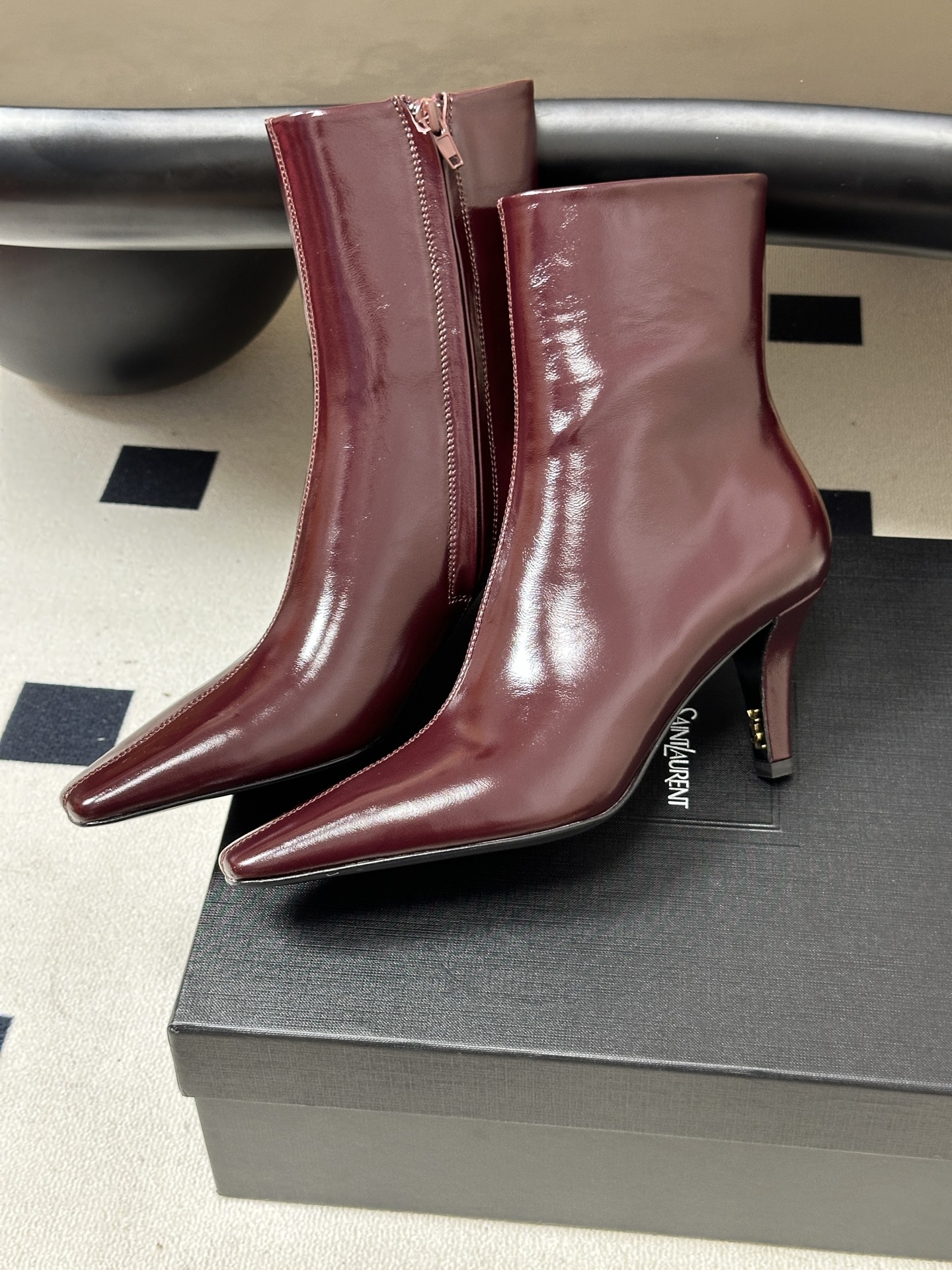 顶级品质 Saint Laurent fw26 new arrival~ YSL圣罗兰2026 秋冬新款侧拉链高跟及踝靴 顶级品质 Saint Laurent fw26 new arrival~ YSL圣罗兰2026 秋冬新款侧拉链高跟及踝靴