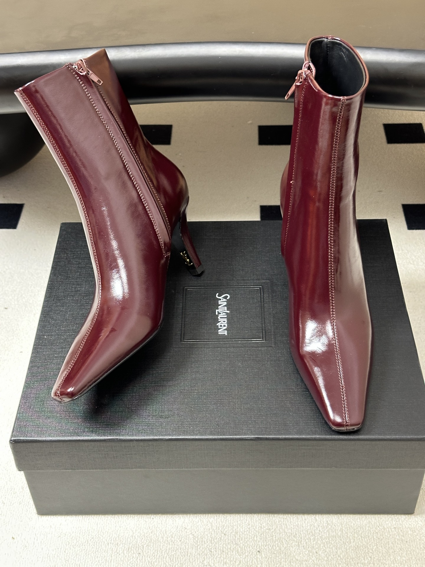顶级品质 Saint Laurent fw26 new arrival~ YSL圣罗兰2026 秋冬新款侧拉链高跟及踝靴 顶级品质 Saint Laurent fw26 new arrival~ YSL圣罗兰2026 秋冬新款侧拉链高跟及踝靴