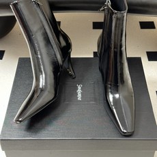 顶级品质 Saint Laurent fw26 new arrival~ YSL圣罗兰2026 秋冬新款侧拉链高跟及踝靴 顶级品质 Saint Laurent fw26 new arrival~ YSL圣罗兰2026 秋冬新款侧拉链高跟及踝靴