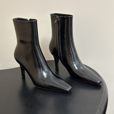 顶级品质 Saint Laurent fw26 new arrival~ YSL圣罗兰2026 秋冬新款侧拉链高跟及踝靴 顶级品质 Saint Laurent fw26 new arrival~ YSL圣罗兰2026 秋冬新款侧拉链高跟及踝靴