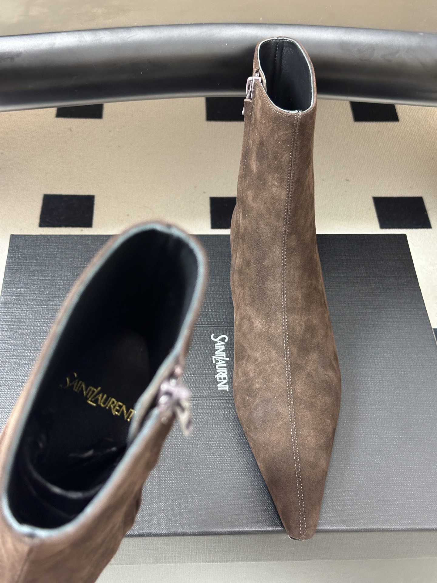 顶级品质 Saint Laurent fw26 new arrival~ YSL圣罗兰2026 秋冬新款侧拉链小矮跟及踝 顶级品质 Saint Laurent fw26 new arrival~ YSL圣罗兰2026 秋冬新款侧拉链小矮跟及踝
