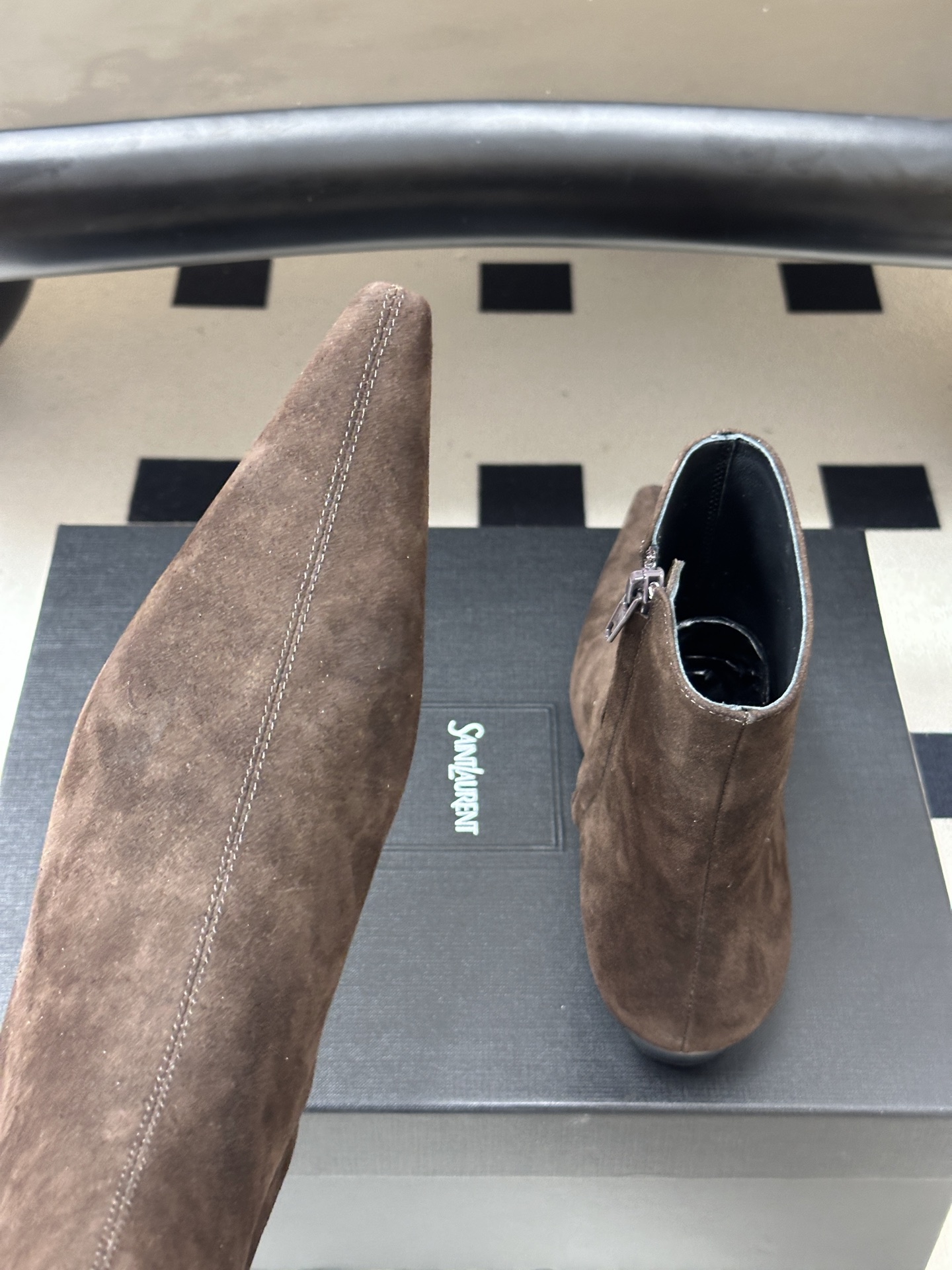 顶级品质 Saint Laurent fw26 new arrival~ YSL圣罗兰2026 秋冬新款侧拉链小矮跟及踝 顶级品质 Saint Laurent fw26 new arrival~ YSL圣罗兰2026 秋冬新款侧拉链小矮跟及踝