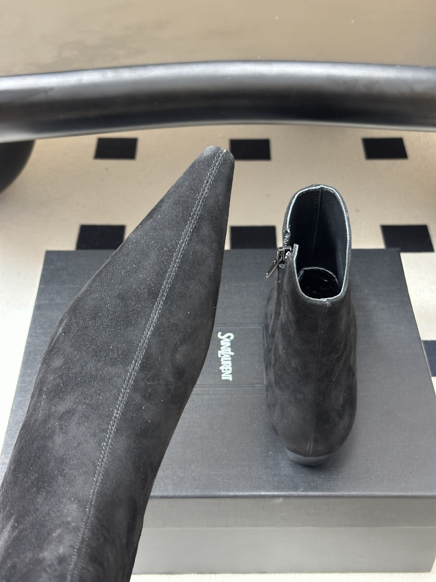 顶级品质 Saint Laurent fw26 new arrival~ YSL圣罗兰2026 秋冬新款侧拉链小矮跟及踝 顶级品质 Saint Laurent fw26 new arrival~ YSL圣罗兰2026 秋冬新款侧拉链小矮跟及踝