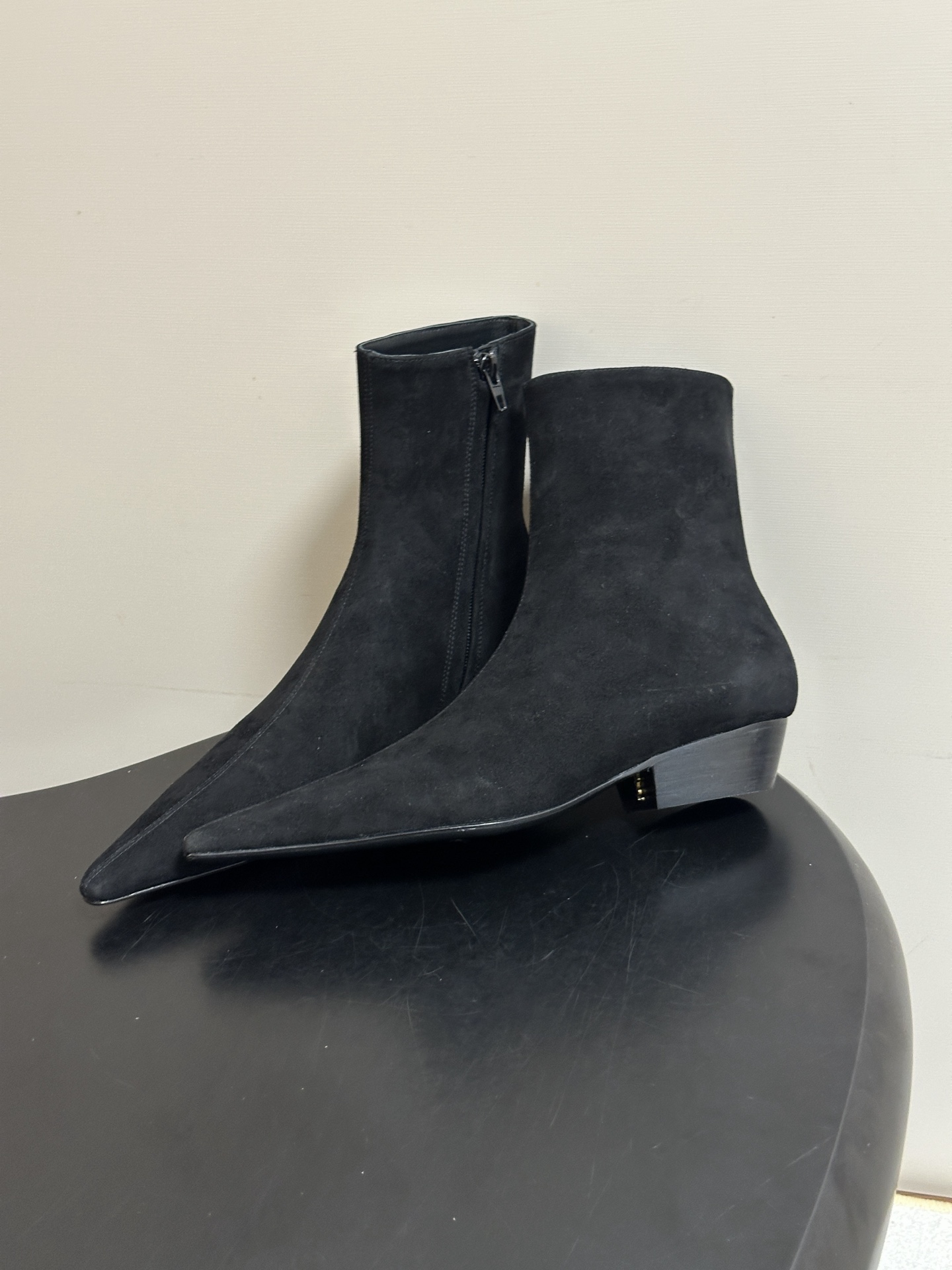 顶级品质 Saint Laurent fw26 new arrival~ YSL圣罗兰2026 秋冬新款侧拉链小矮跟及踝 顶级品质 Saint Laurent fw26 new arrival~ YSL圣罗兰2026 秋冬新款侧拉链小矮跟及踝