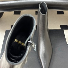 顶级品质 Saint Laurent fw26 new arrival~ YSL圣罗兰2026 秋冬新款侧拉链小矮跟及踝 顶级品质 Saint Laurent fw26 new arrival~ YSL圣罗兰2026 秋冬新款侧拉链小矮跟及踝