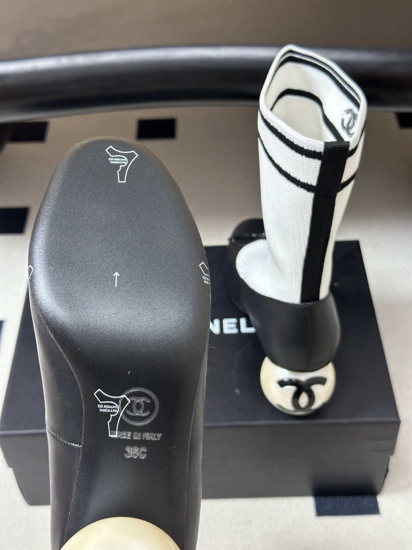 秋冬新款Chanel 小香 26B 针织弹力靴及踝靴拼色短筒靴经典蝴蝶结珍珠跟短靴 自带甜美精致复古氛围感的弹力针织短靴