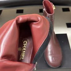2026 秋冬新款 Chanel 26A小香 经典双C扣及踝靴厚底一脚蹬短靴复古老钱风侧拉链短靴 套筒骑士靴绝对是帅气百 2026 秋冬新款 Chanel 26A小香 经典双C扣及踝靴厚底一脚蹬短靴复古老钱风侧拉链短靴 套筒骑士靴绝对是帅气百
