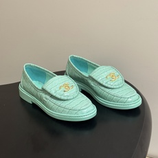 26FW新配色 Chanel小香经典款双C扣乐福鞋翻盖书包扣鳄鱼纹皮乐福鞋 一眼就爱上的乐福鞋 简约又经典 不挑风格 可 26FW新配色 Chanel小香经典款双C扣乐福鞋翻盖书包扣鳄鱼纹皮乐福鞋 一眼就爱上的乐福鞋 简约又经典 不挑风格 可
